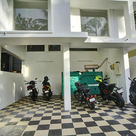 Hotel O Crystal Executive Suites Kochi エクステリア 写真