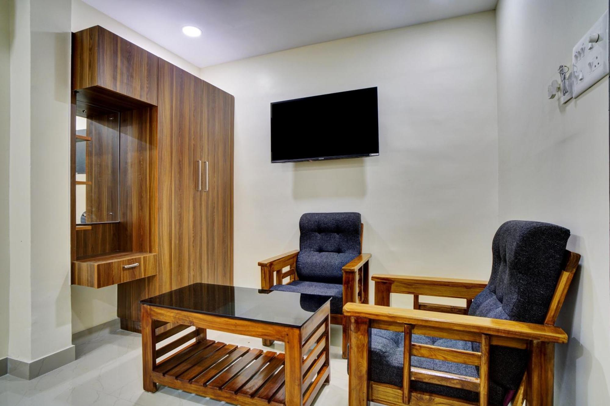 Hotel O Crystal Executive Suites Kochi エクステリア 写真
