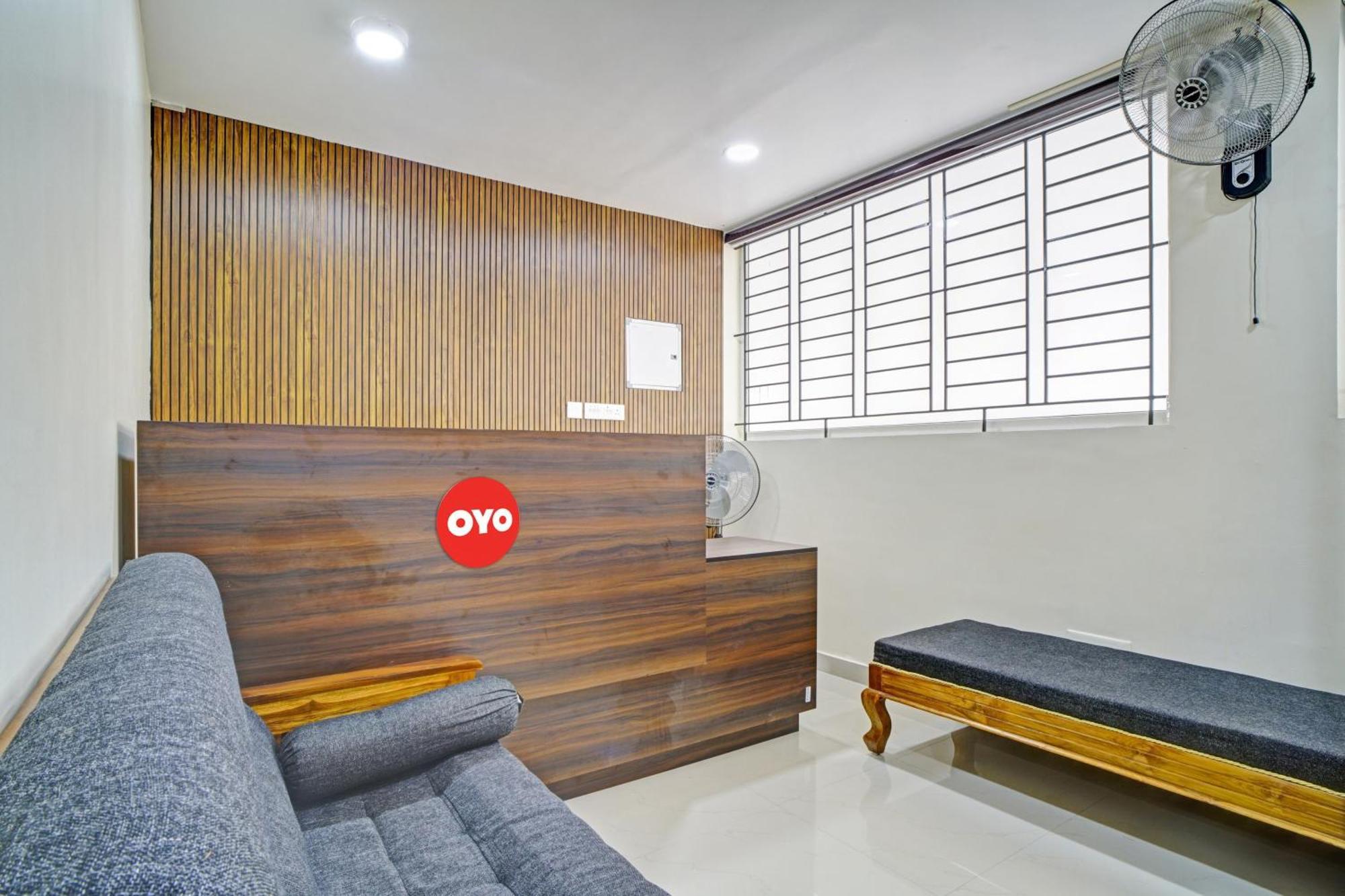 Hotel O Crystal Executive Suites Kochi エクステリア 写真