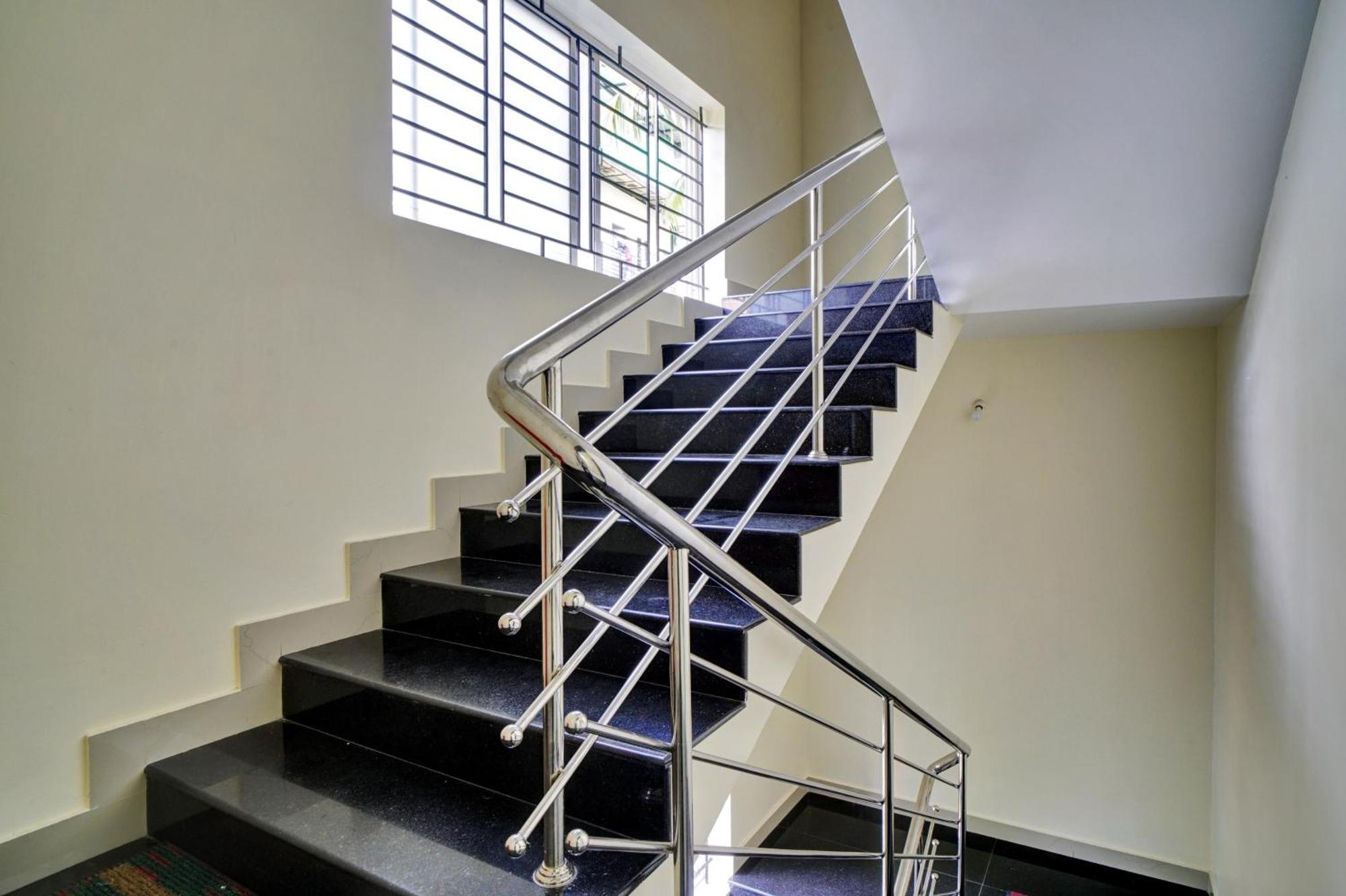 Hotel O Crystal Executive Suites Kochi エクステリア 写真