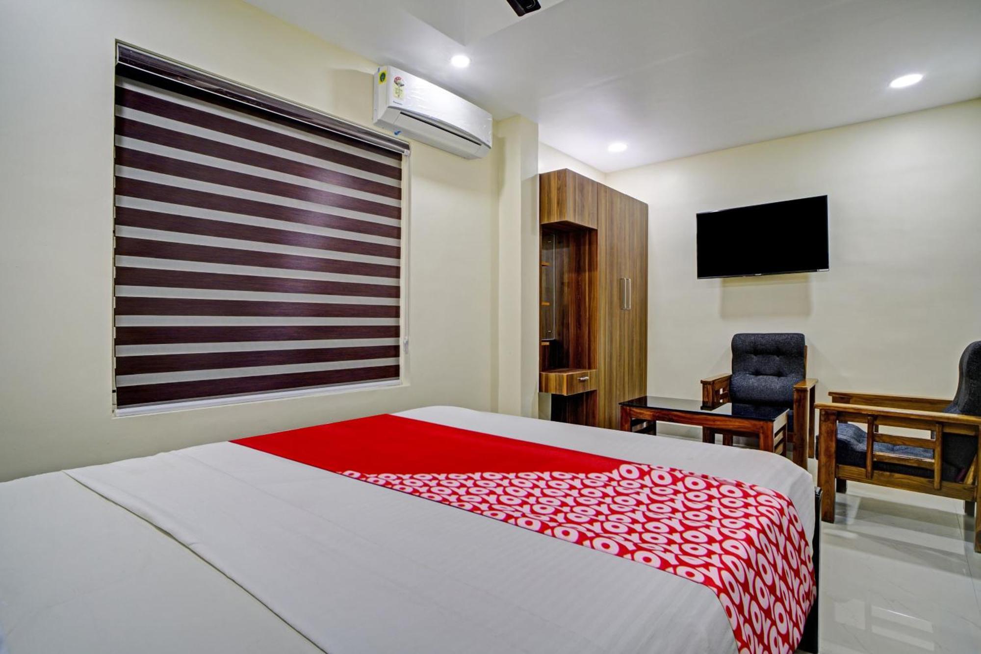 Hotel O Crystal Executive Suites Kochi エクステリア 写真